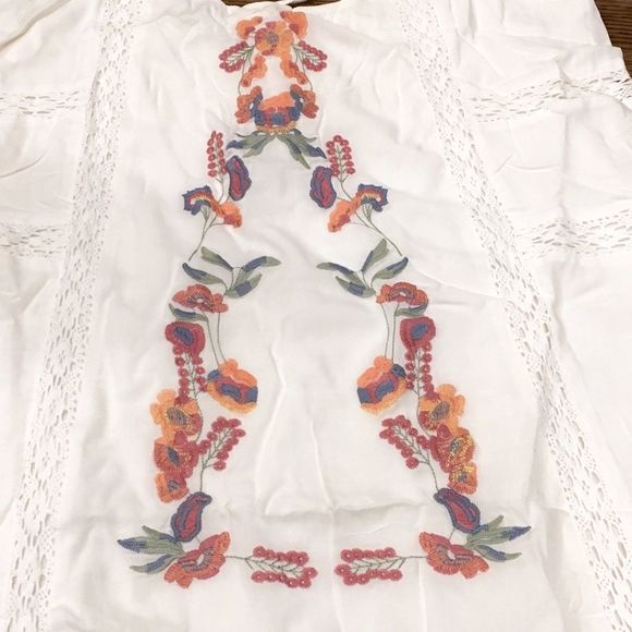 White Crochet Embroidered Front Lace Up Back Sun Dress - Picture 7 of 12